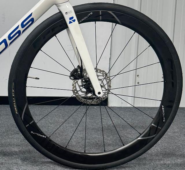 BROSS BROSS Zenith Z-ONE 车型图 · 轮组 · 白