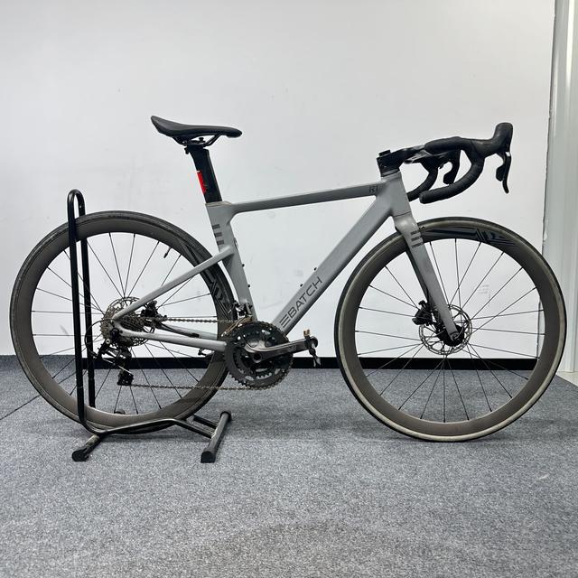 百琦/BATCH 百琦 R1 25款 车型图 · 整车 · 格雷灰
