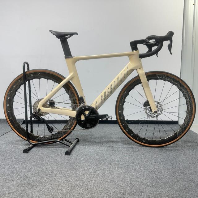 格拉德/GIRDER 格拉德 GIRDER ARROW系列 25款 车型图 · 整车 · 珠光奶茶