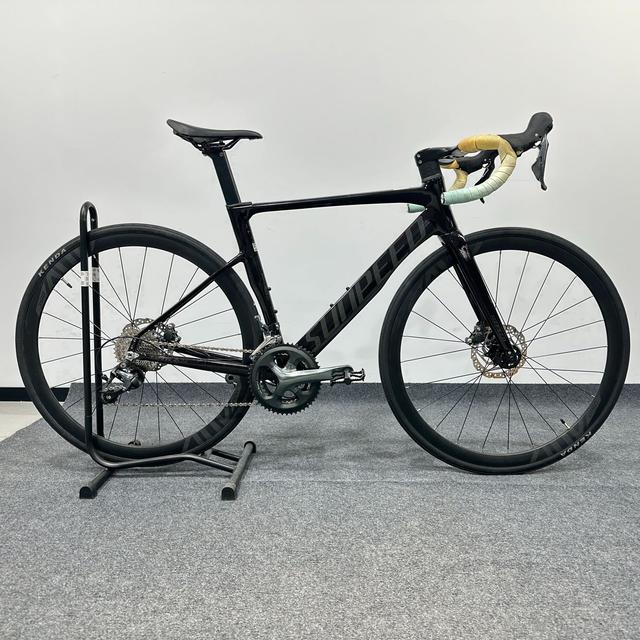 速比特/SUNPEED 速比特 银河 Sport 26款 车型图 · 整车 · 黑魅红