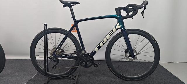 崔克/TREK TREK Emonda SL 5 24款 车型图 · 整车