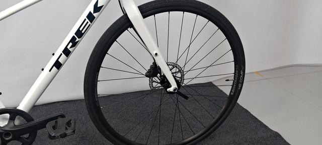 崔克/TREK TREK FX2 23款 车型图 · 轮组