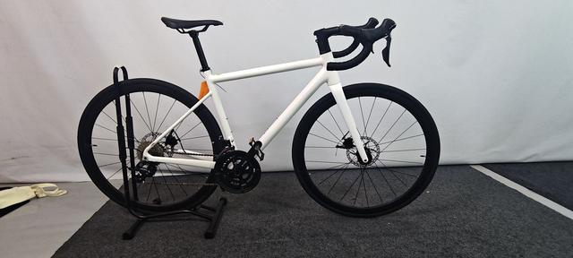 喜德盛/XDS 喜德盛 XDS RT 380 车型图 · 整车 · 白